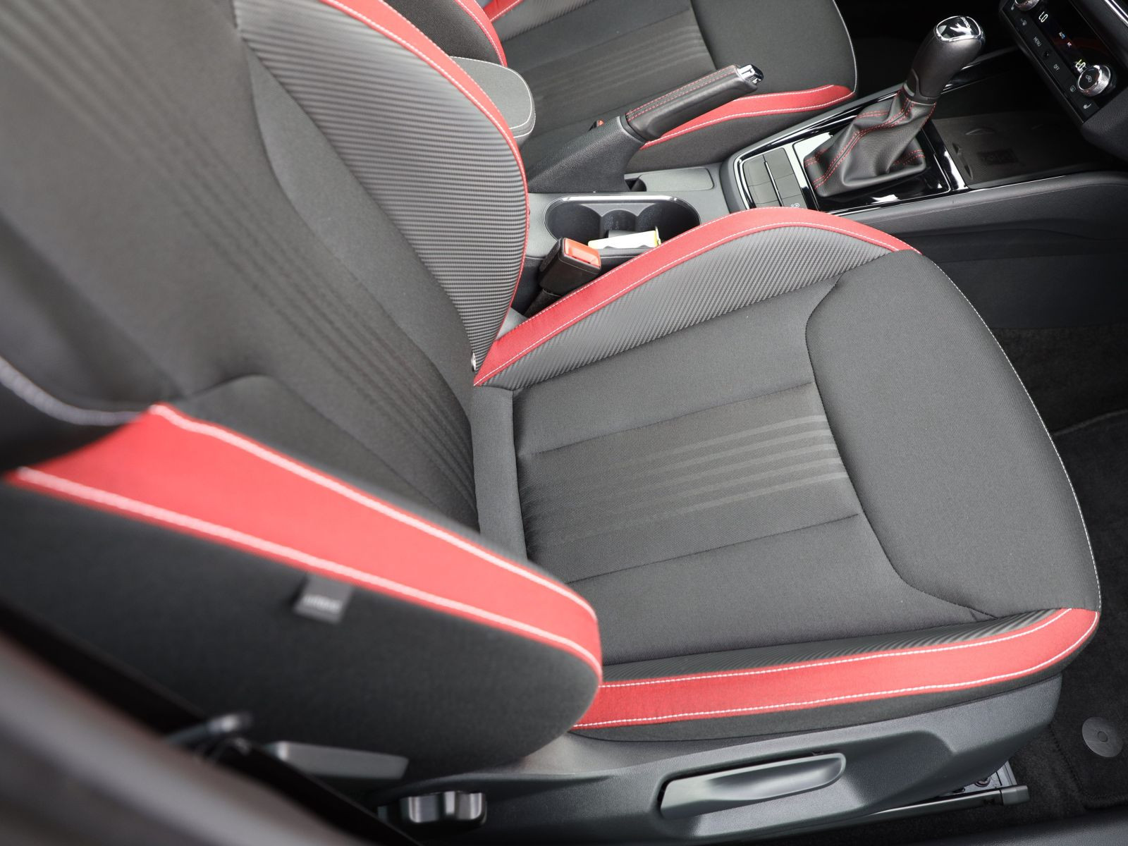 Skoda Kamiq Monte Carlo 1.0TSI DSG ACC Navi LED EPH