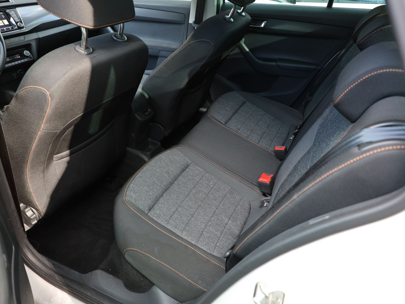Skoda Fabia Combi Ambition 1.0TSI DSG ACC LED Navi EPH