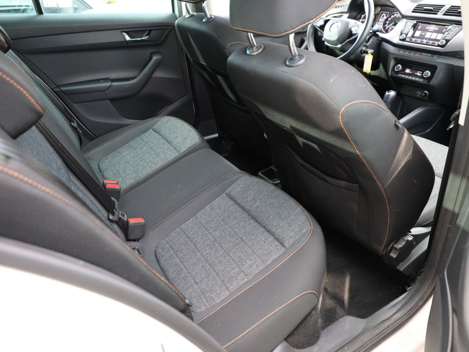 Skoda Fabia Combi Ambition 1.0TSI DSG ACC LED Navi EPH