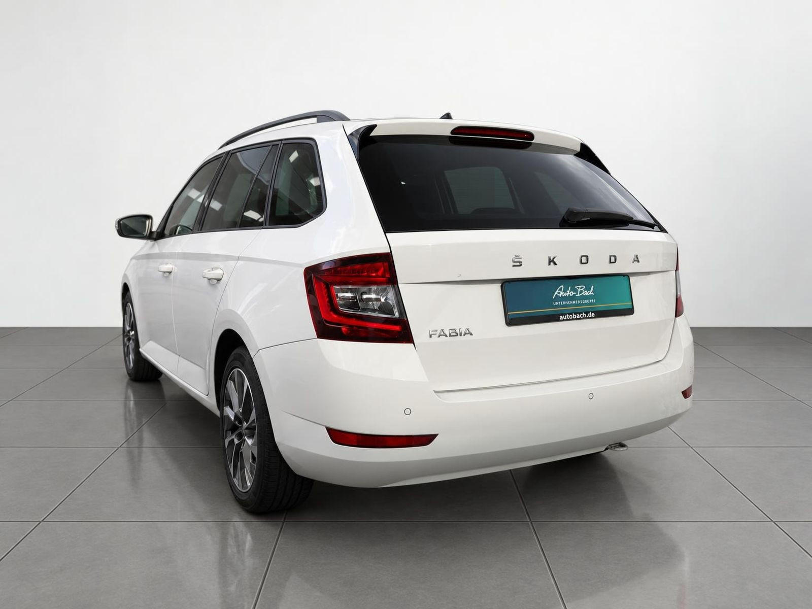 Skoda Fabia Combi Ambition 1.0TSI DSG ACC LED Navi EPH
