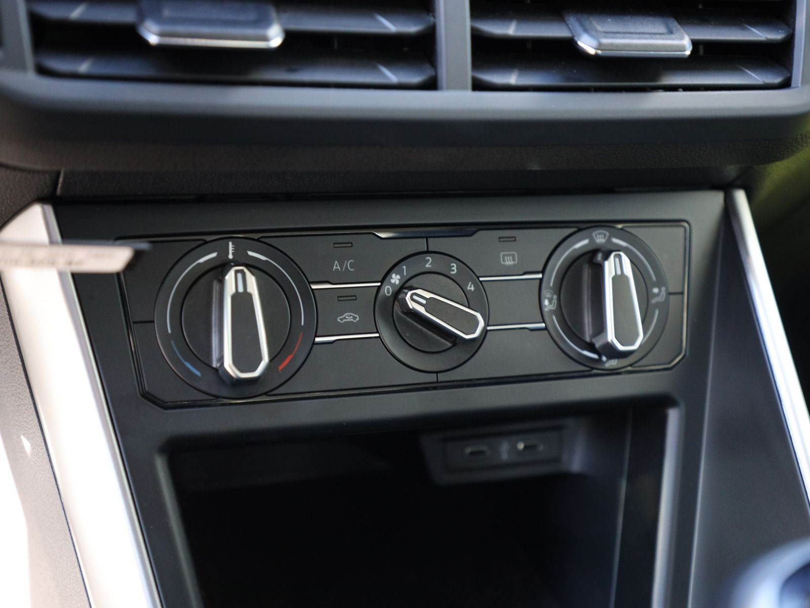 Volkswagen Taigo 1.0 TSI Life, App-Connect, Klima, Digital Cockpit
