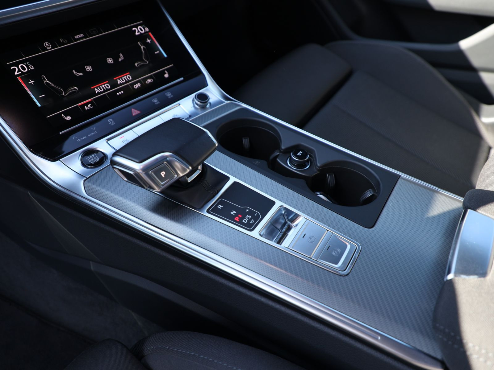 Audi A6 Avant S line 40TDI qu Navi Matrix ACC Panorama