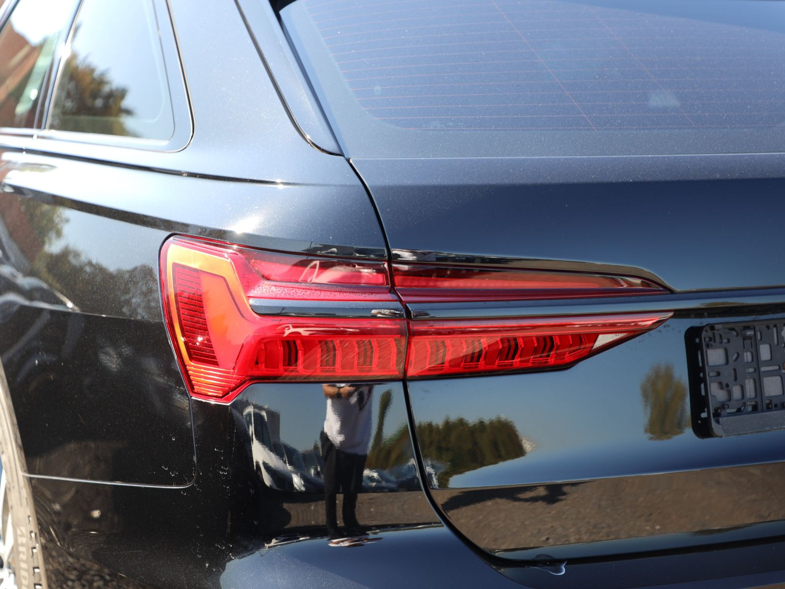 Audi A6 Avant S line 40TDI qu Navi Matrix ACC Panorama