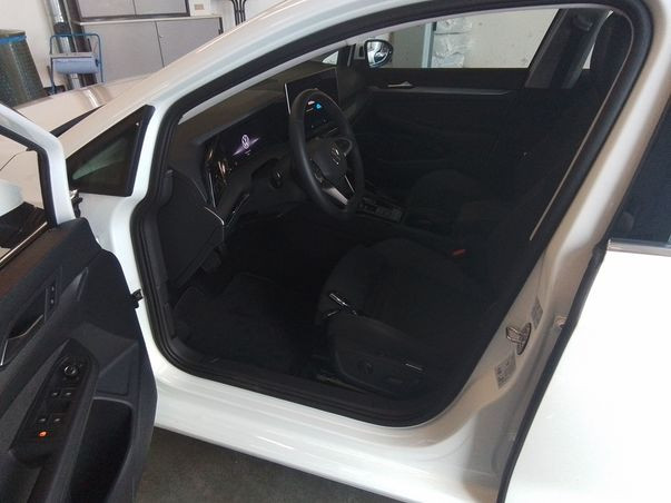 Volkswagen Golf VIII 1.5 eTSI DSG Style, LED-Matrix, Rückfahrkamera, Head-up-Display, App-Connect