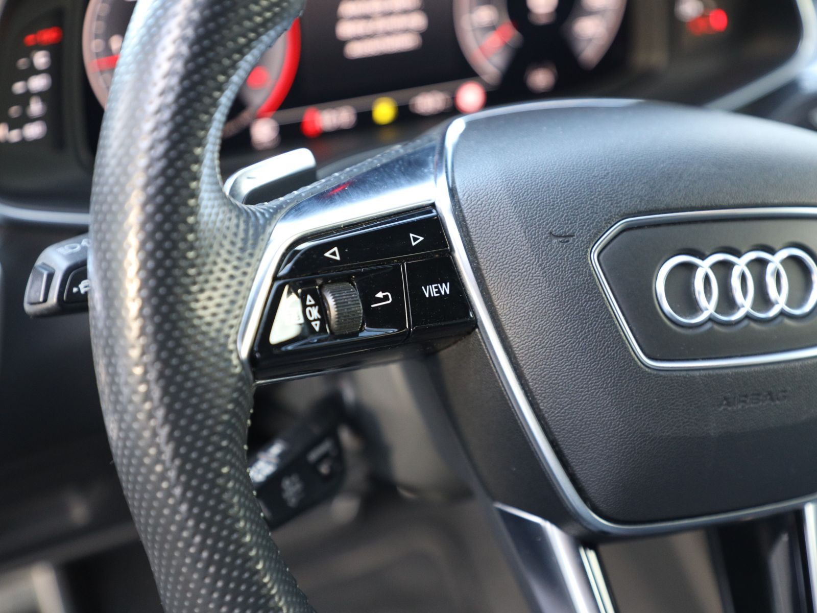 Audi A6 Avant S line 45TDI qu Navi Matrix ACC B&O EPH