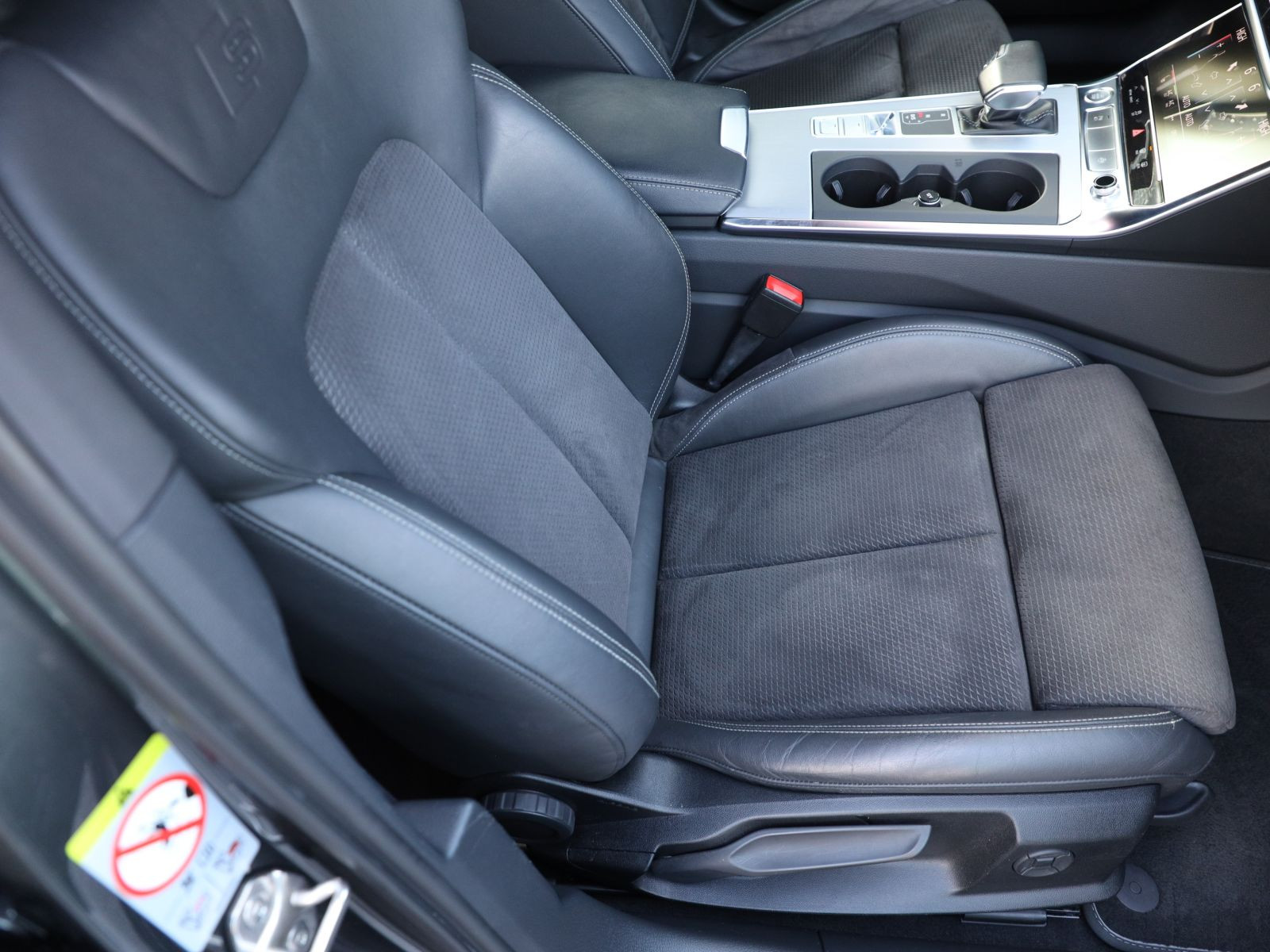 Audi A6 Avant S line 45TDI qu Navi Matrix ACC B&O EPH