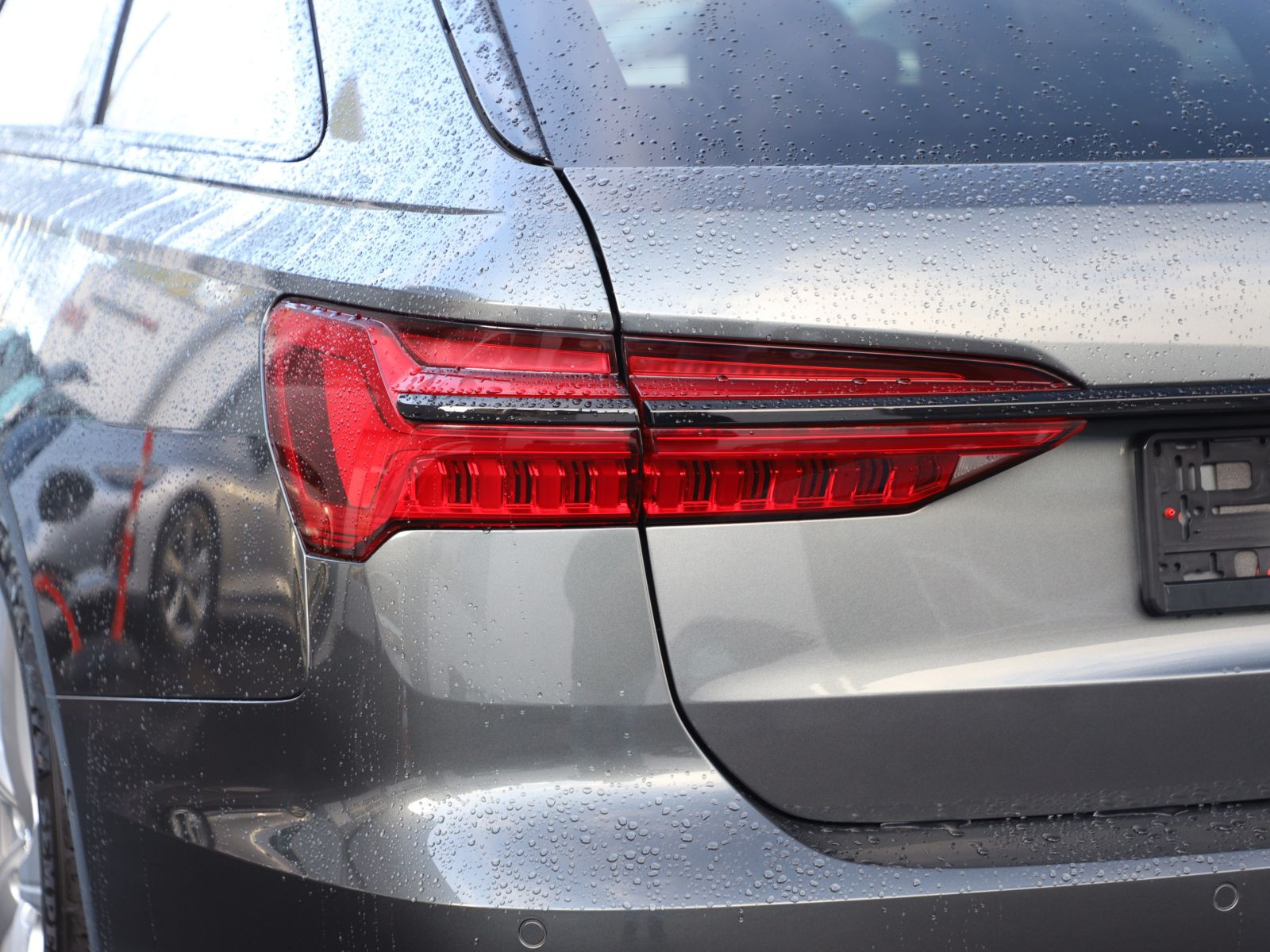 Audi A6 Avant S line 45TDI qu Navi Matrix ACC B&O EPH