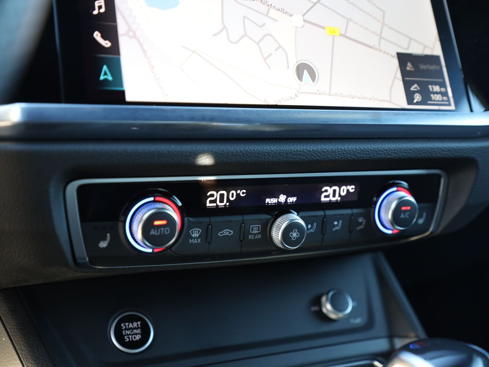 Audi Q3 S line 40TFSI qu Stronic Navi LED DAB EPH AHK