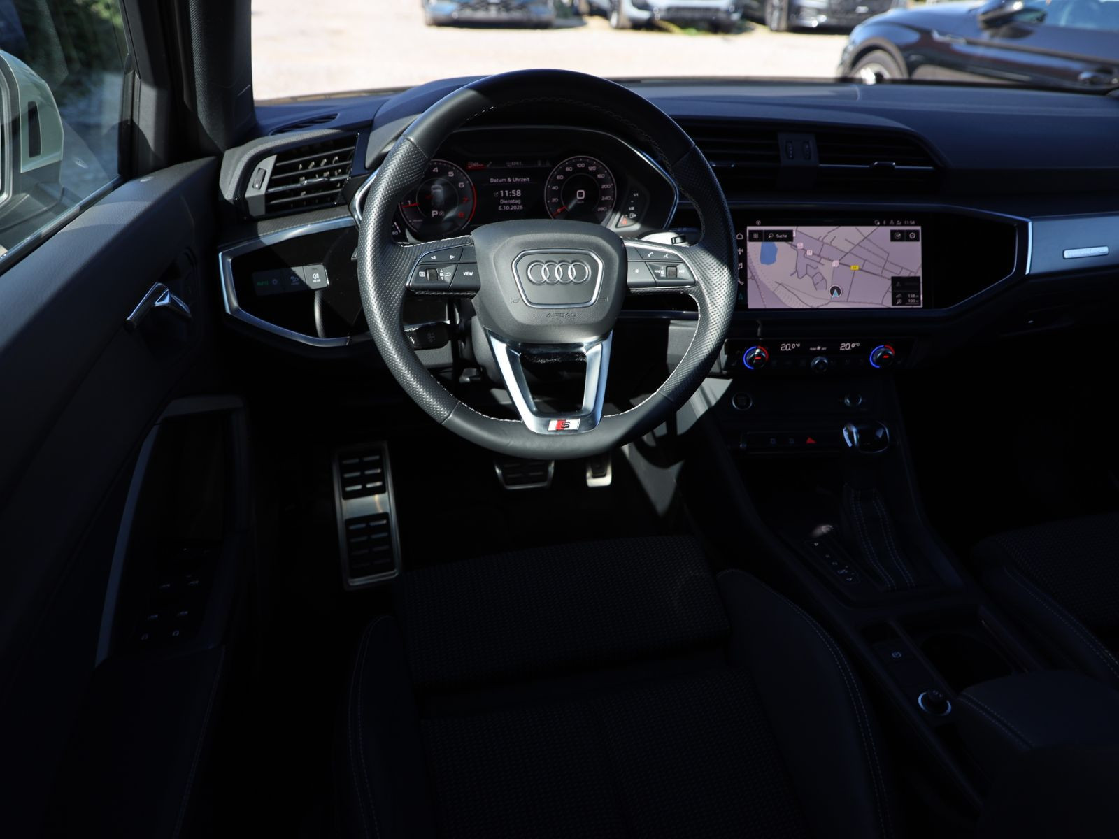 Audi Q3 S line 40TFSI qu Stronic Navi LED DAB EPH AHK