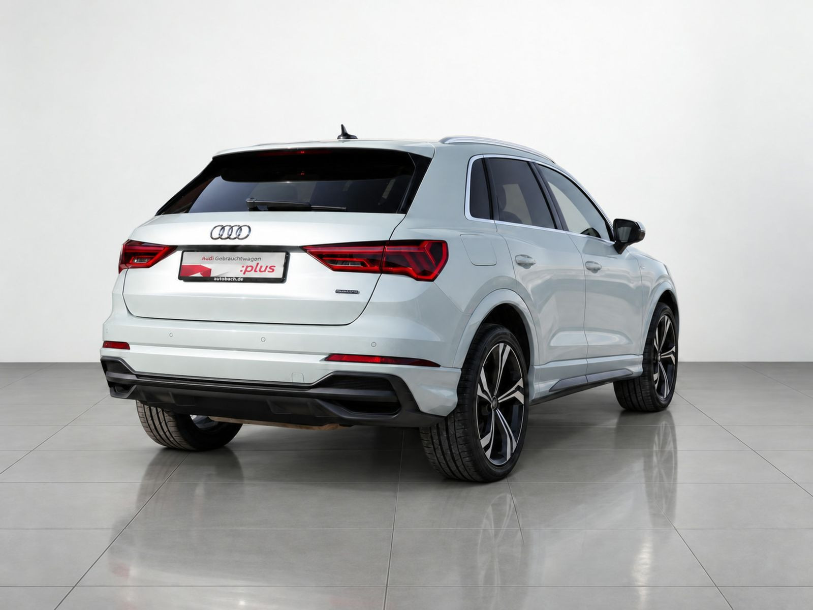 Audi Q3 S line 40TFSI qu Stronic Navi LED DAB EPH AHK
