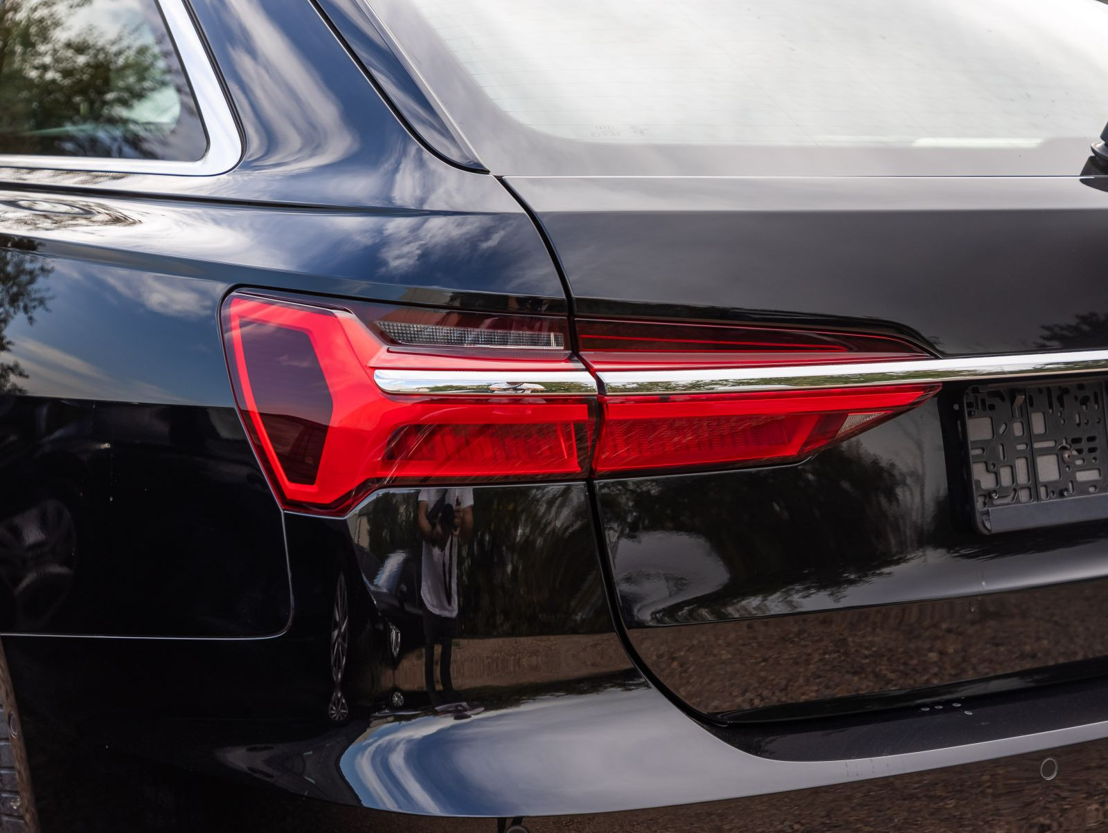 Audi A6 Avant S line 40TDI qu Navi LED ACC Panorama