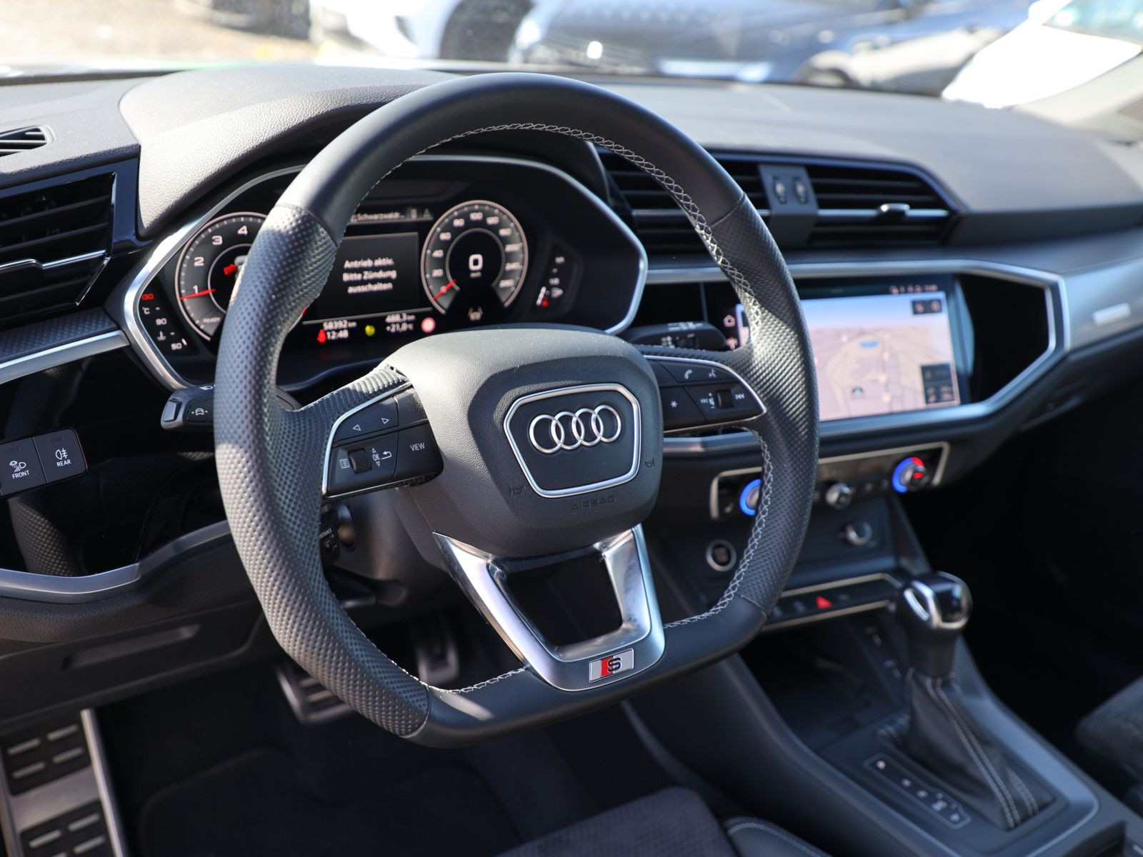 Audi Q3 Sportback S line 40TFSI qu Navi Matrix ACC AHK