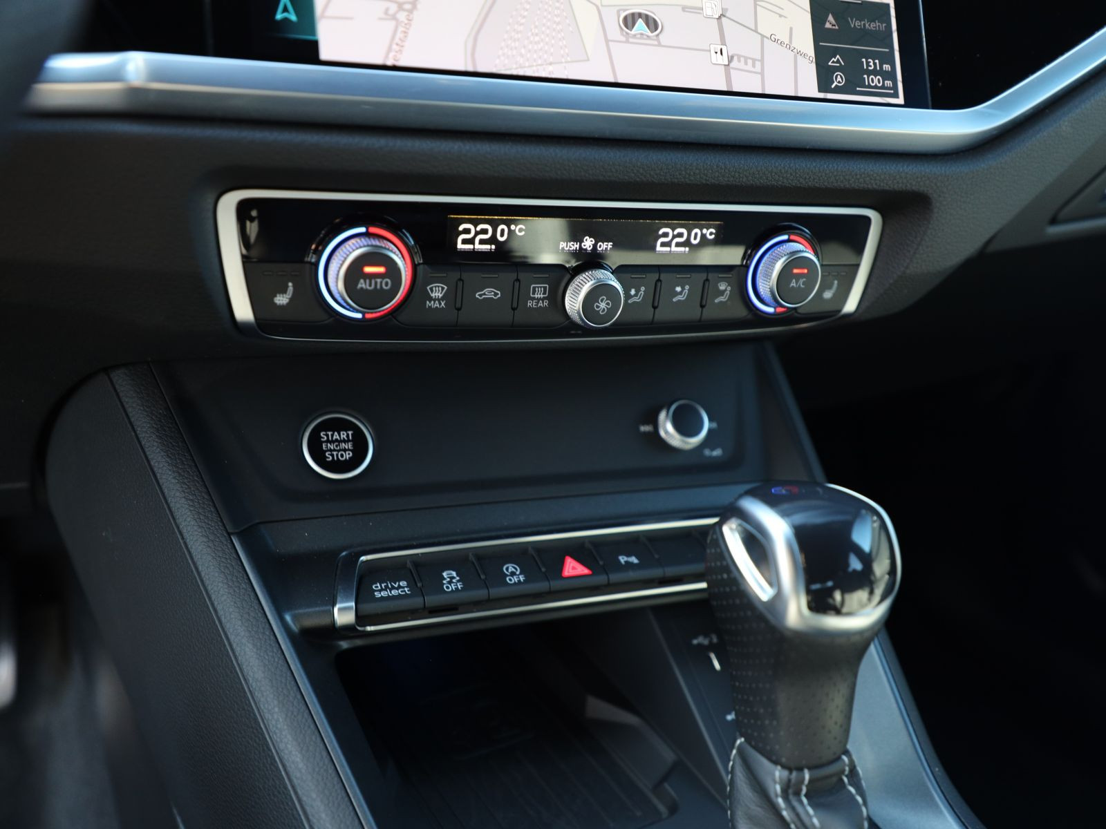 Audi Q3 Sportback S line 40TFSI qu Navi Matrix ACC AHK