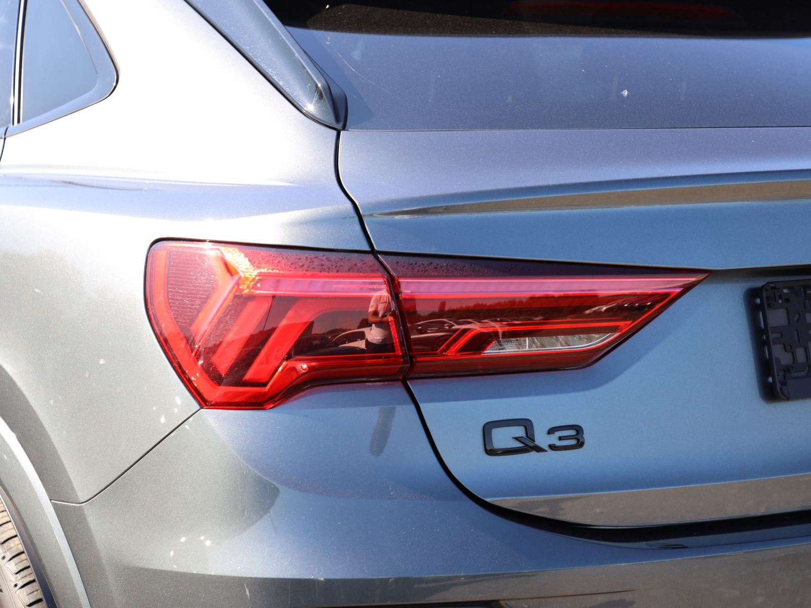 Audi Q3 Sportback S line 40TFSI qu Navi Matrix ACC AHK