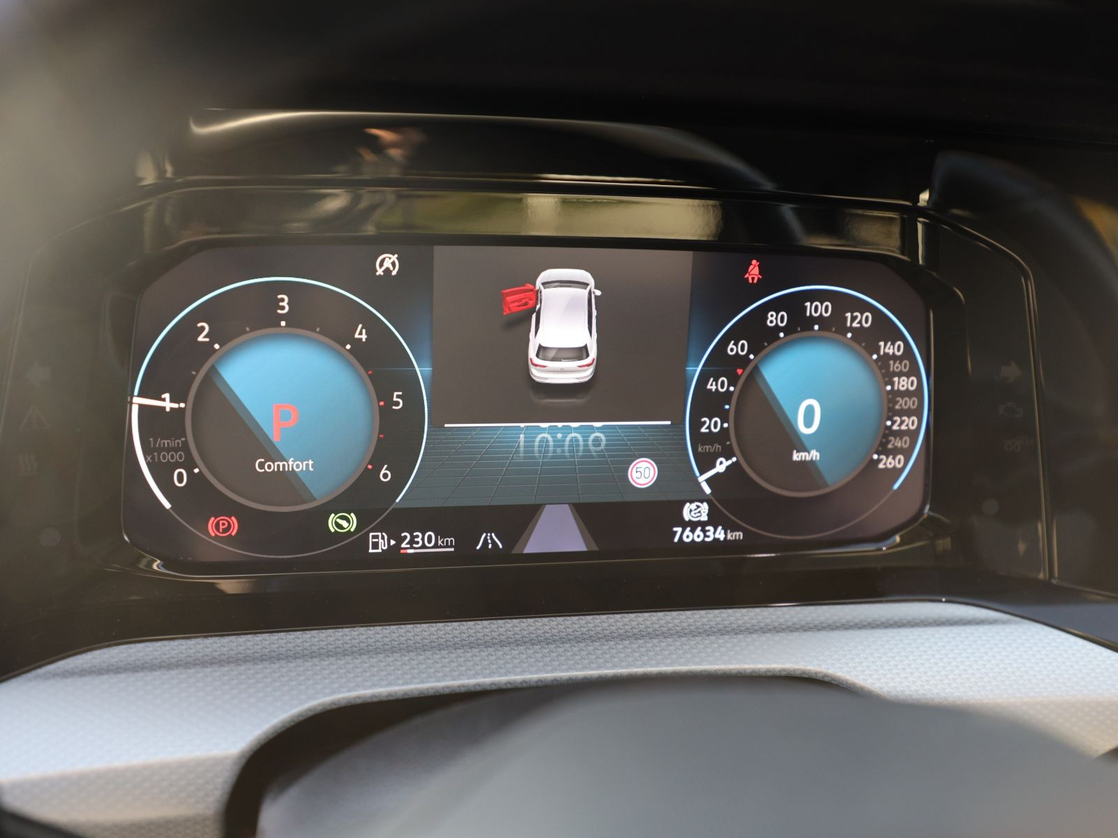 Volkswagen Golf VIII MOVE 2.0TDI Navi LED DAB EPH Carplay