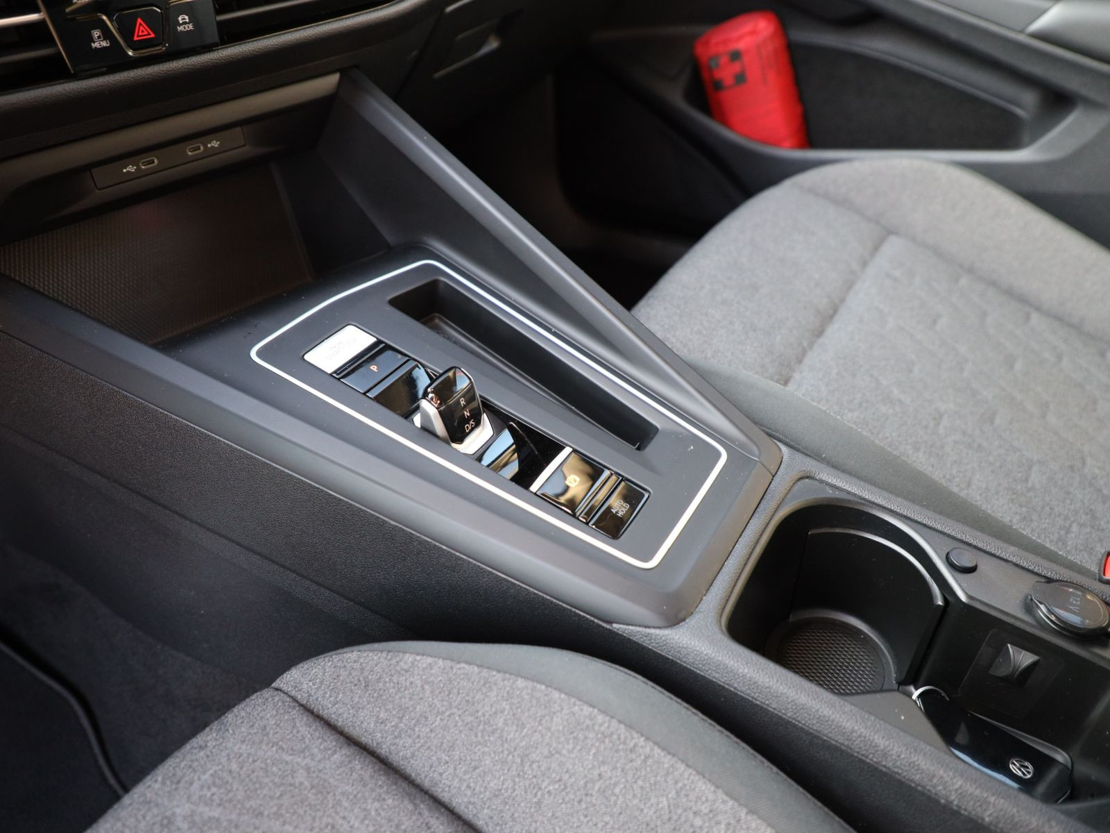 Volkswagen Golf VIII MOVE 2.0TDI Navi LED DAB EPH Carplay