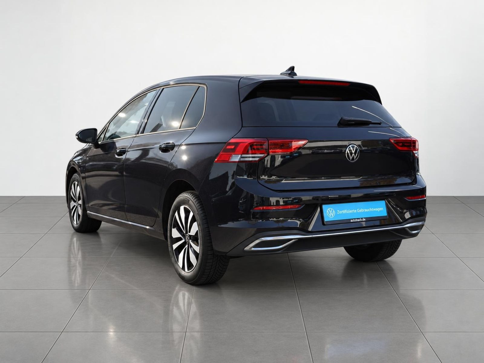 Volkswagen Golf VIII MOVE 2.0TDI Navi LED DAB EPH Carplay