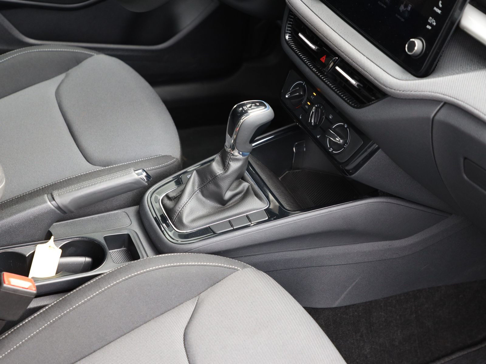 Skoda Fabia Selection 1.0TSI LED GRA EPH