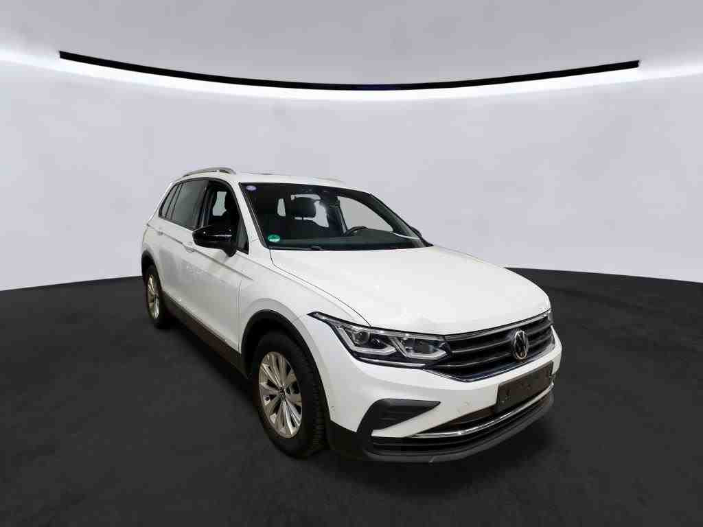 Volkswagen Tiguan 1.5 TSI Active DSG Matrix HUD AHK Standhzg