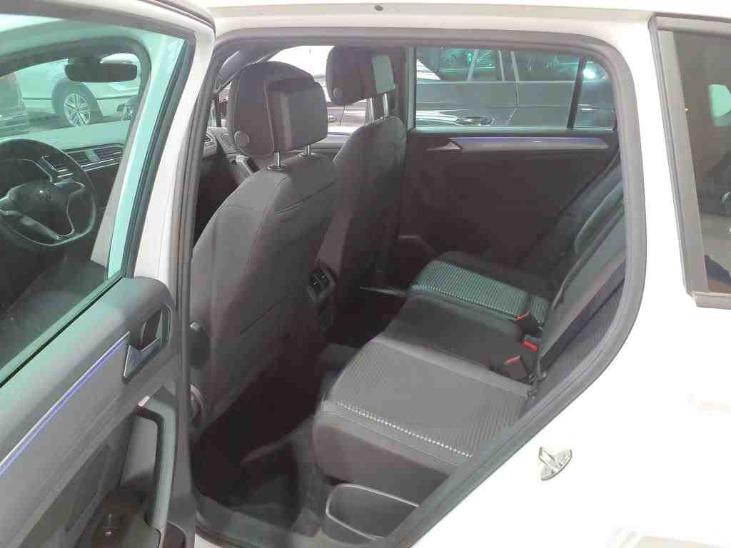 Volkswagen Tiguan 1.5 TSI Active DSG Matrix HUD AHK Standhzg