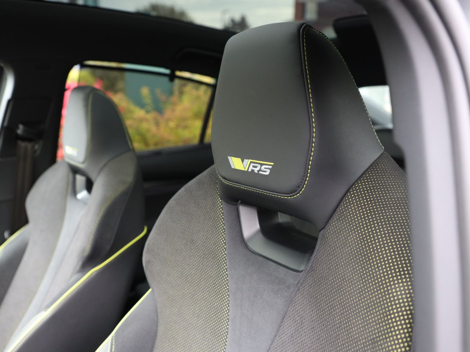 Skoda Enyaq iV Coupé RS 4x4 HuD GRA Standhzg AHK