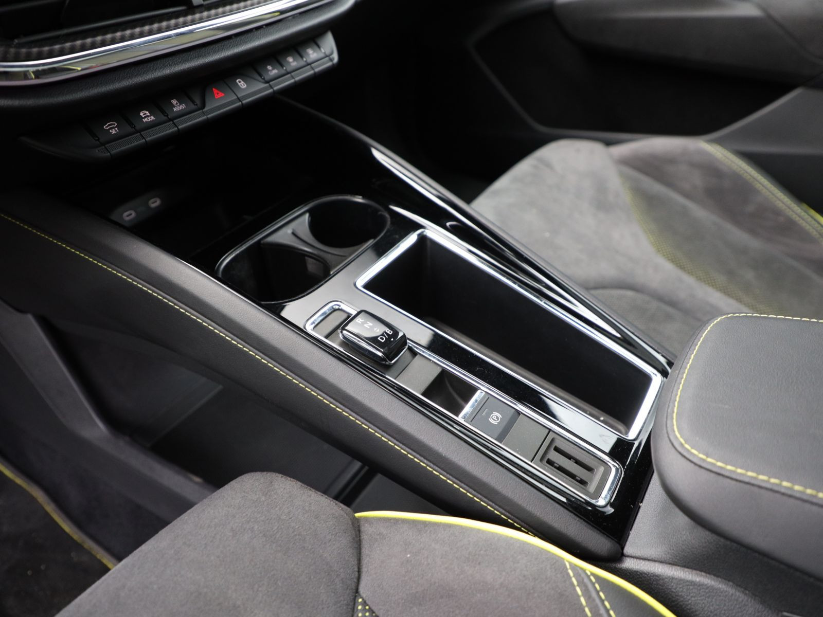Skoda Enyaq iV Coupé RS 4x4 HuD GRA Standhzg AHK