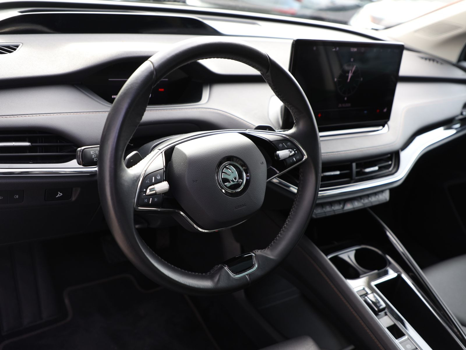 Skoda Enyaq 80 iV Panorama Sitzhzg HuD LED AHK