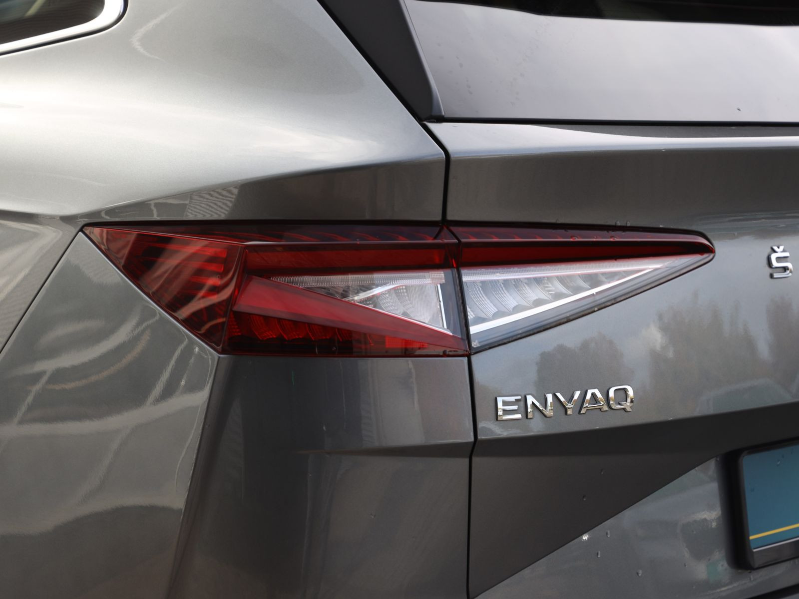 Skoda Enyaq 80 iV Panorama Sitzhzg HuD LED AHK