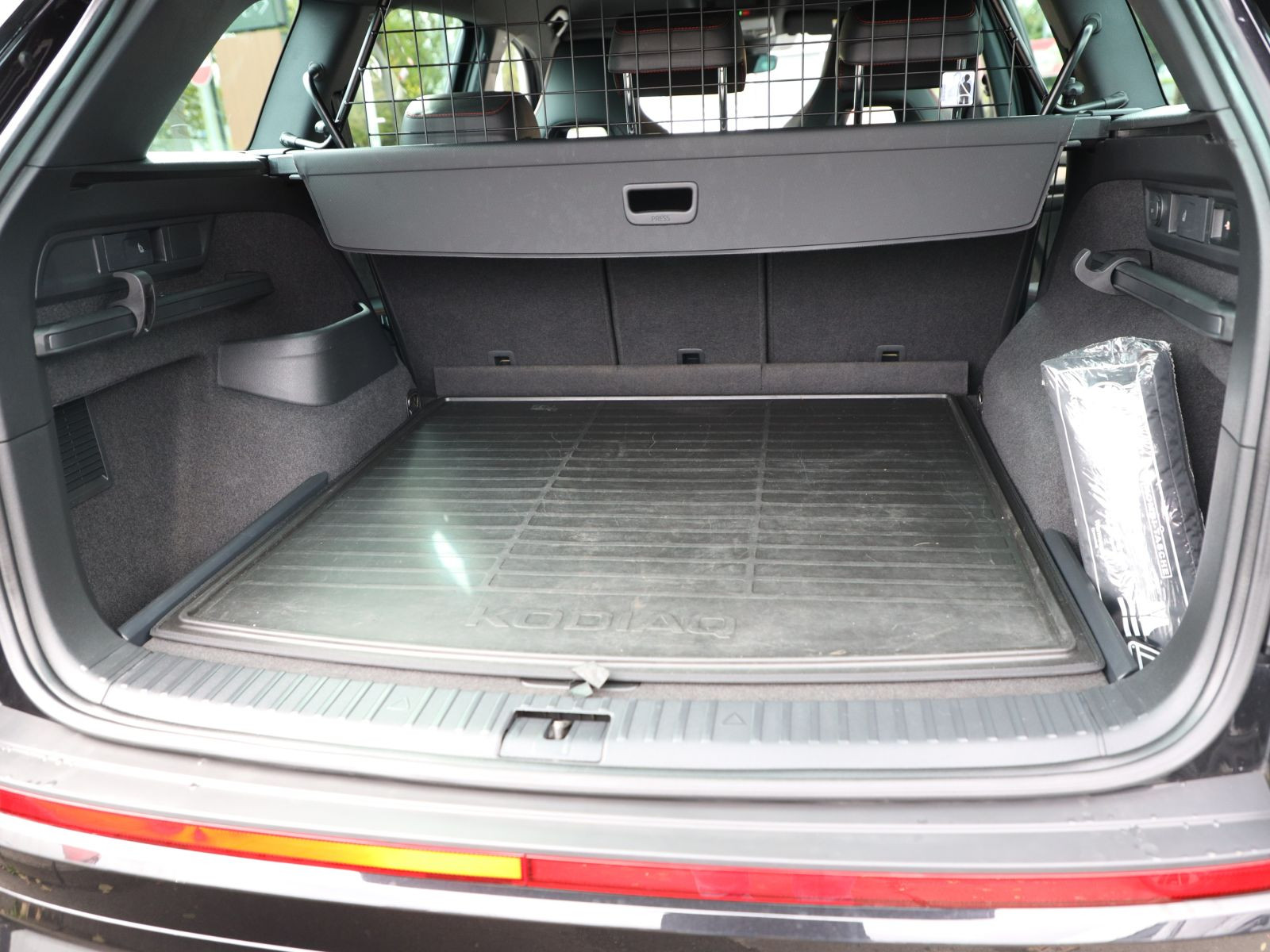 Skoda Kodiaq RS 2,0 TSI DSG 4x4 GRA Sitzhzg LED AHK