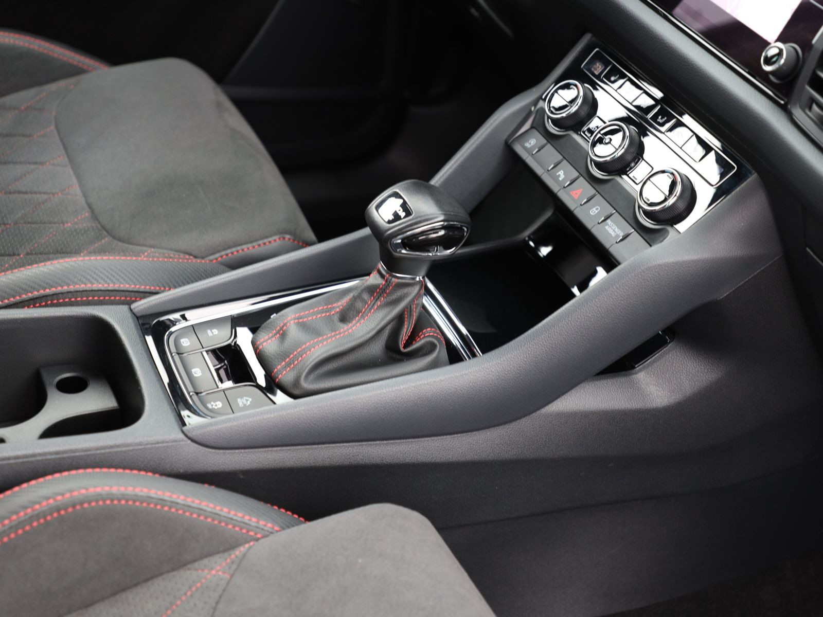 Skoda Kodiaq RS 2,0 TSI DSG 4x4 GRA Sitzhzg LED AHK