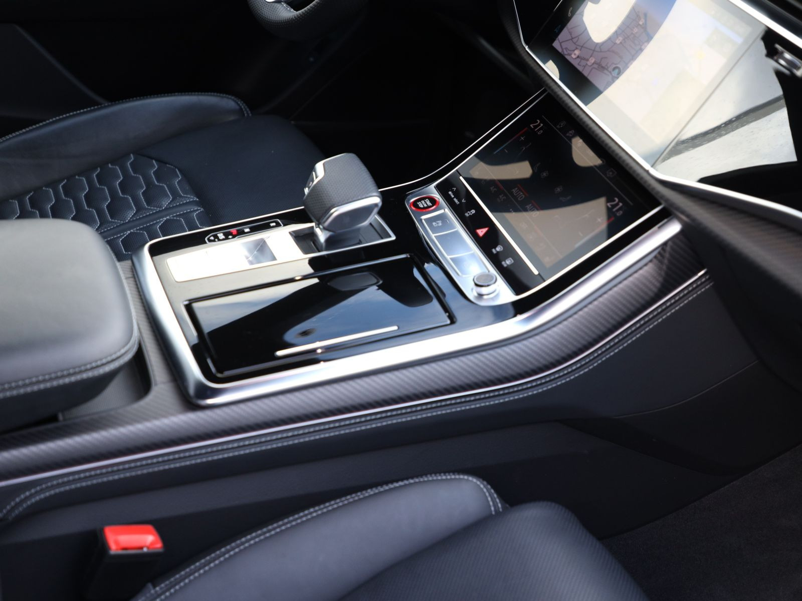 Audi RS Q8 Navi LED HuD Panorama Luftfederung AHK