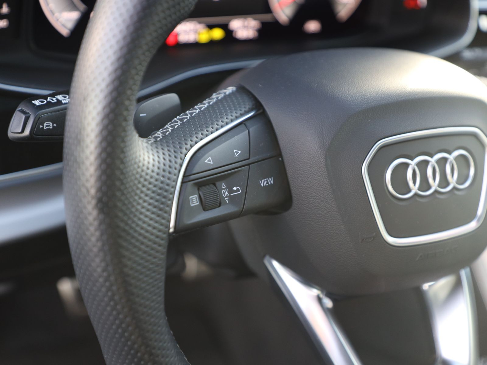 Audi Q7 S line 45TDI qu Luftfederung Panorama B&O AHK