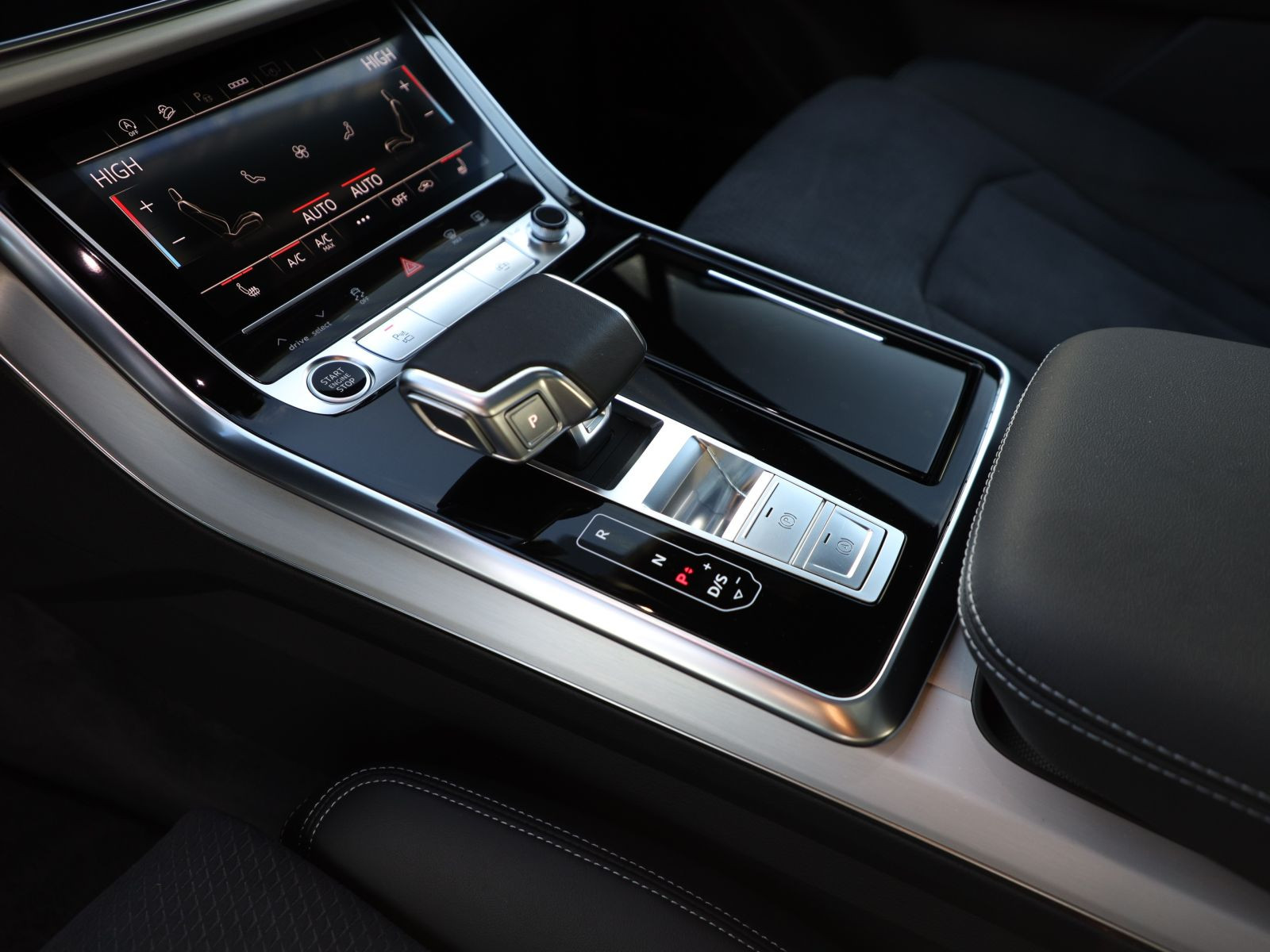 Audi Q7 S line 45TDI qu Luftfederung Panorama B&O AHK