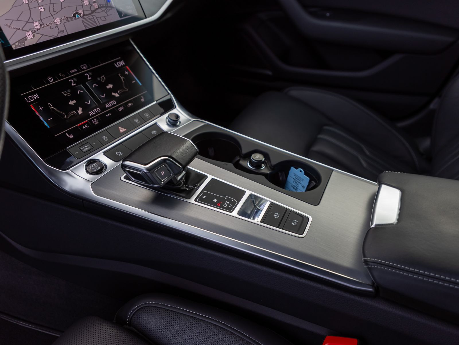 Audi A6 Avant Sport 45TDI qu Navi Matrix ACC B&O AHK