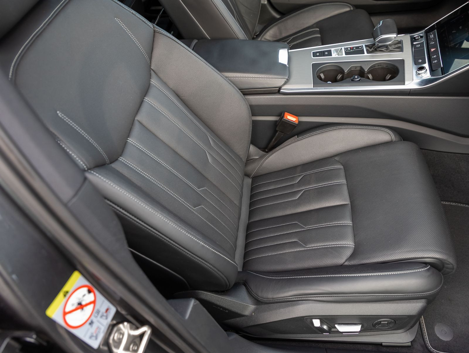 Audi A6 Avant Sport 45TDI qu Navi Matrix ACC B&O AHK