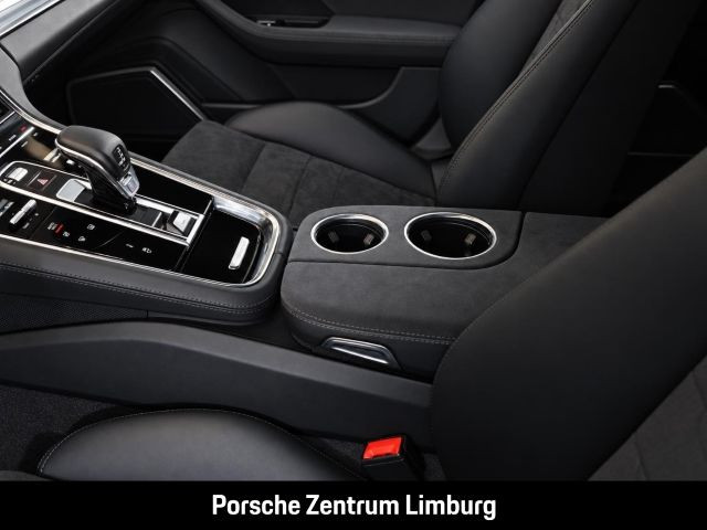 Porsche Panamera GTS Burmester InnoDrive HA-Lenkung HUD