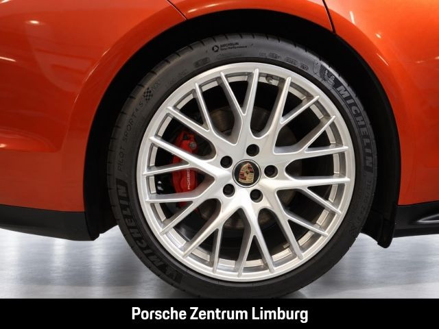 Porsche Panamera GTS Burmester InnoDrive HA-Lenkung HUD