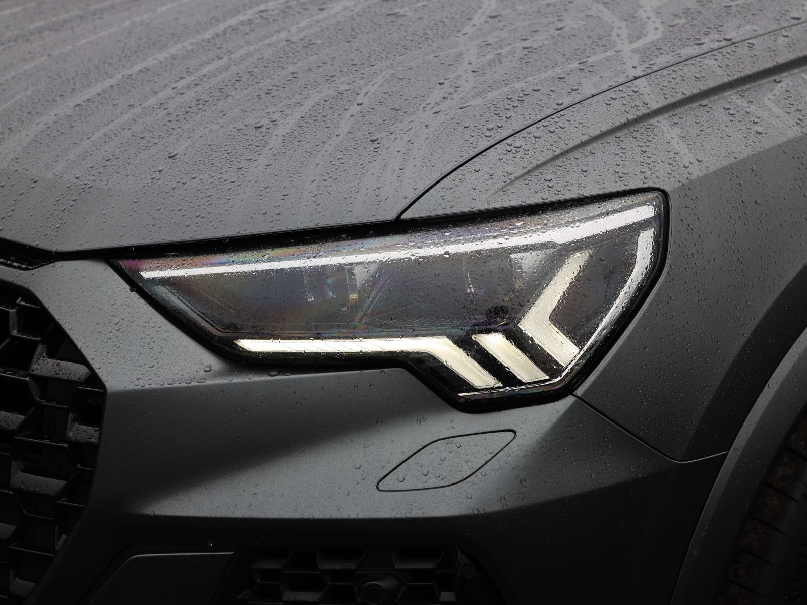 Audi RS Q3 Sportback Navi Matrix Panorama ACC AHK