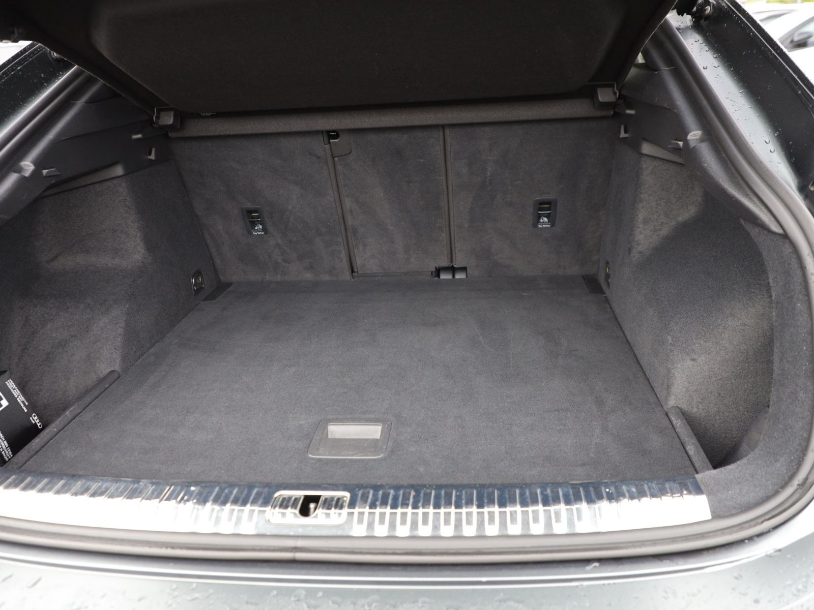 Audi RS Q3 Sportback Navi Matrix Panorama ACC AHK