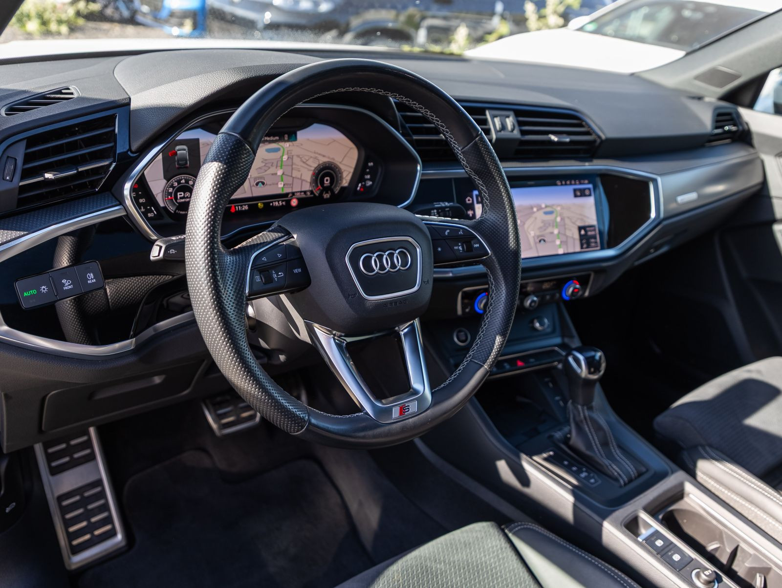 Audi Q3 Sportback S line 35TFSI Stronic Navi Matrix Panorama
