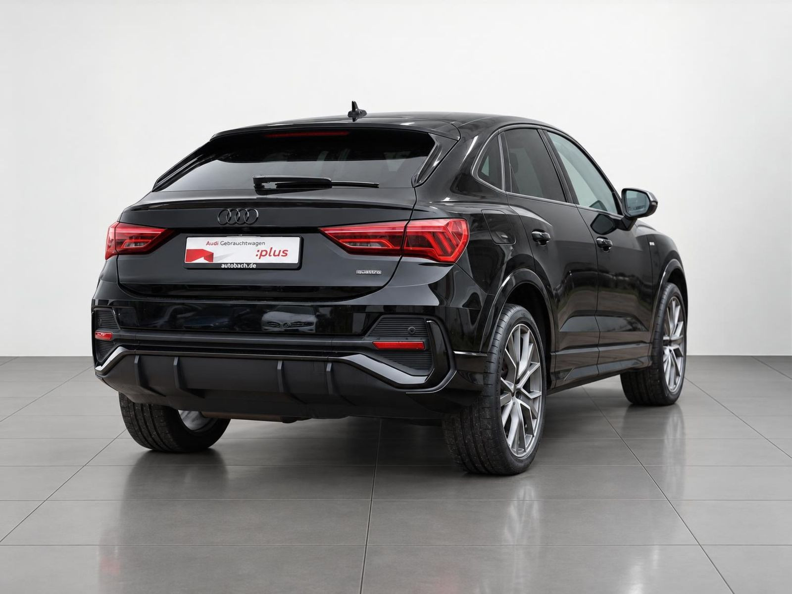 Audi Q3 Sportback S line 40TDI qu Navi Matrix ACC AHK