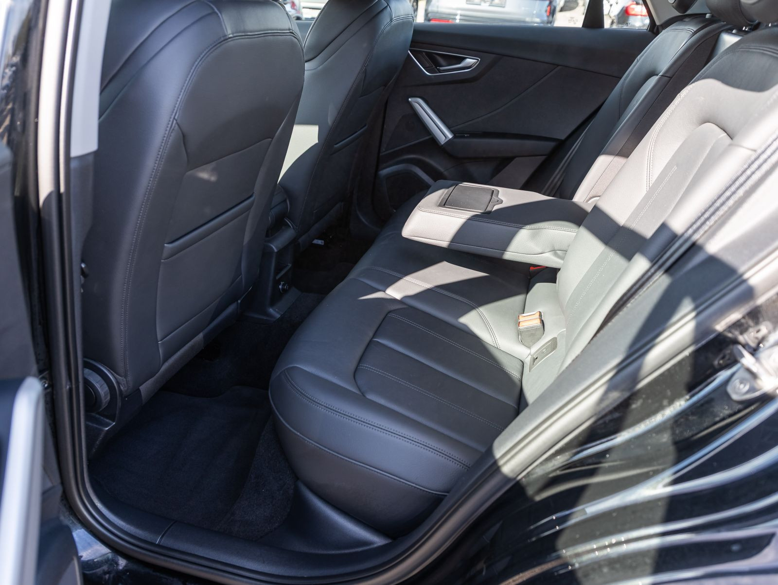 Audi Q2 S line 35TFSI Stronic Navi LED ACC EPH AHK