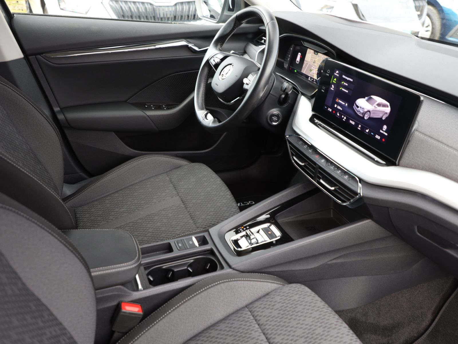 Skoda Octavia Combi Style 2.0 TDI DSG HuD Sitzhzg LED