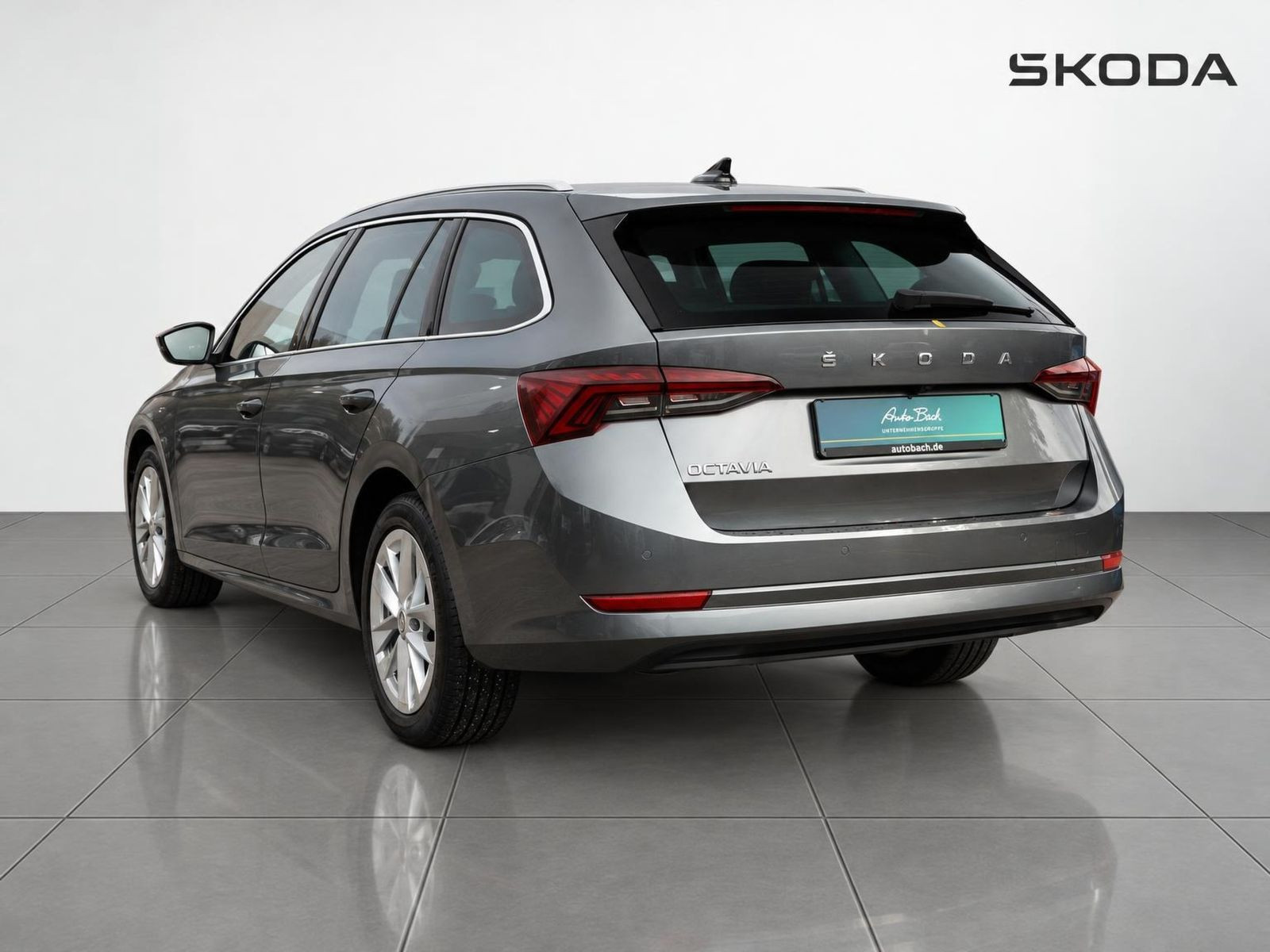 Skoda Octavia Combi Style 2.0 TDI DSG HuD Sitzhzg LED