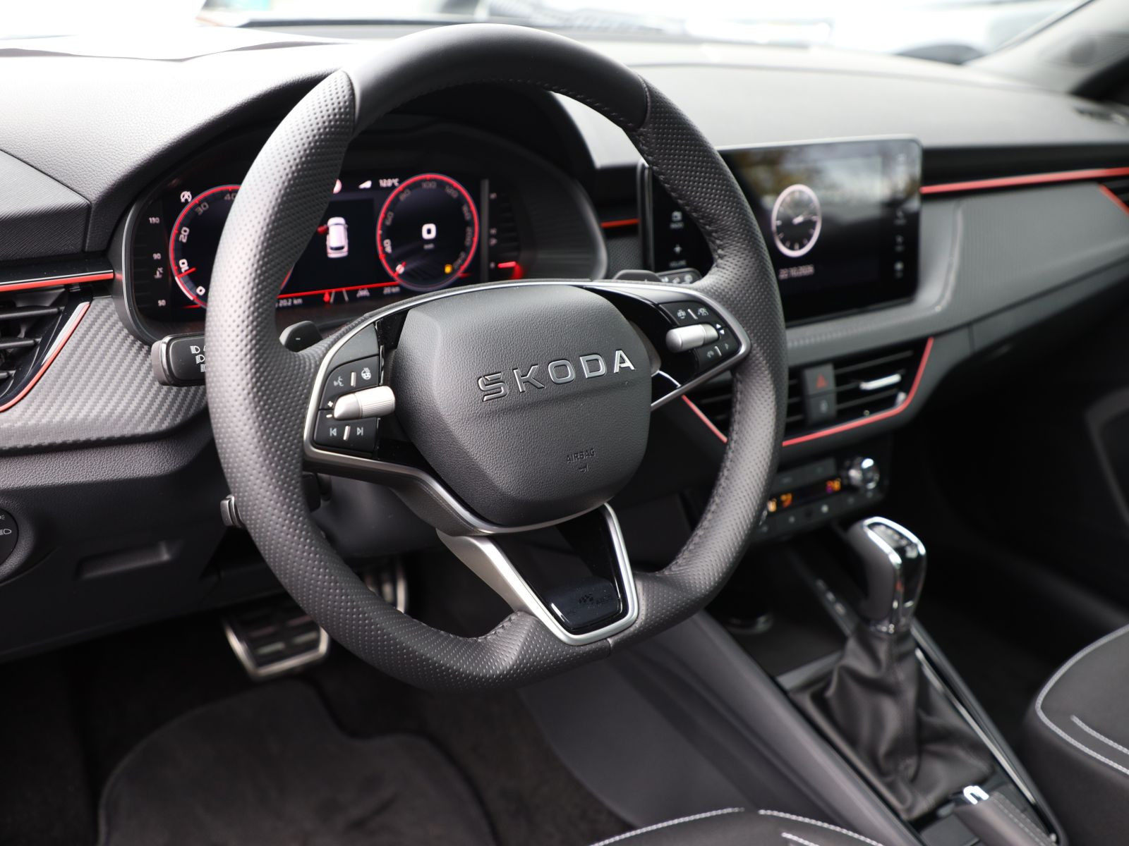 Skoda Kamiq Monte Carlo 1.5TSI Panorama ACC AHK Navi