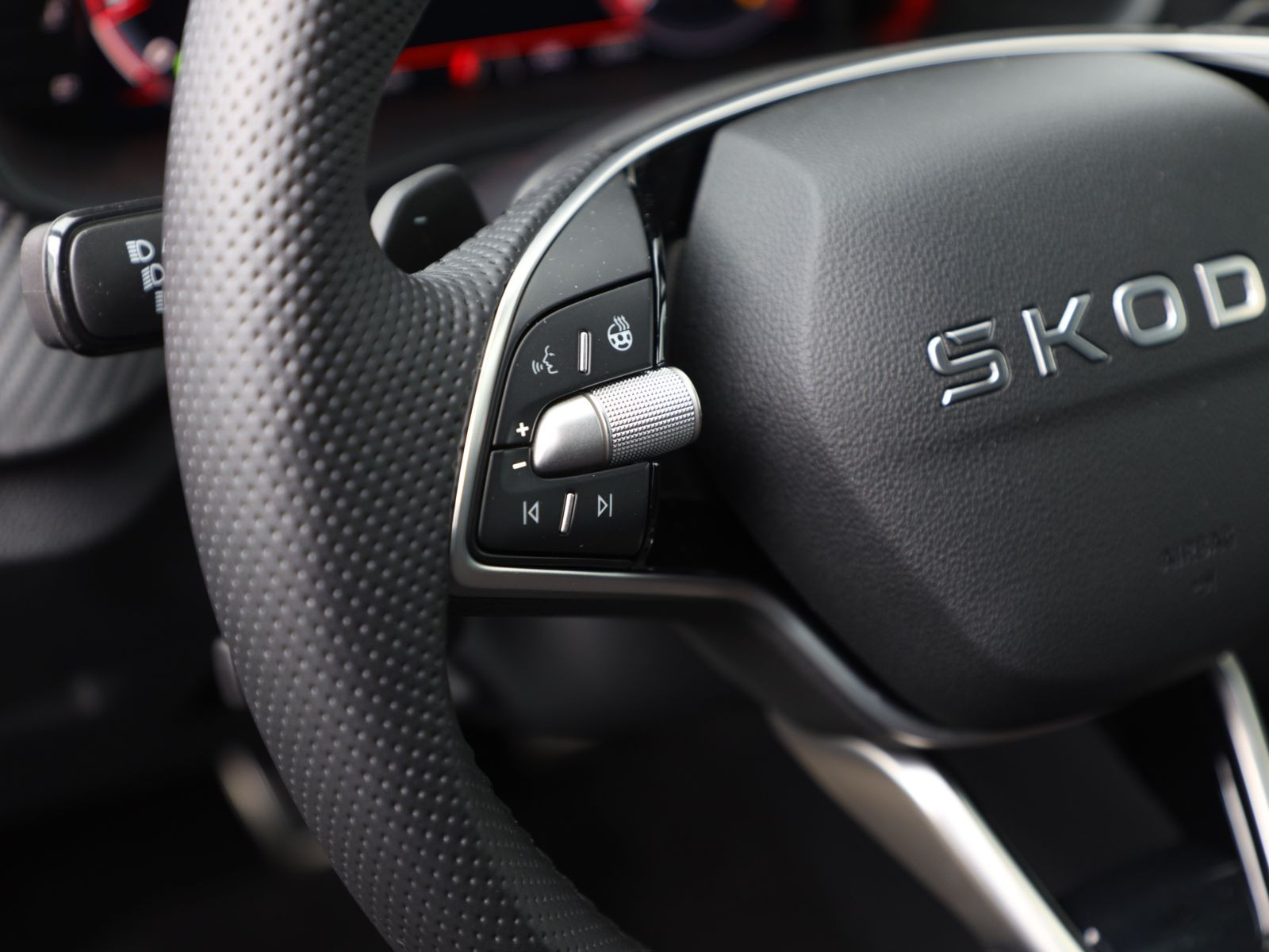 Skoda Kamiq Monte Carlo 1.5TSI Panorama ACC AHK Navi