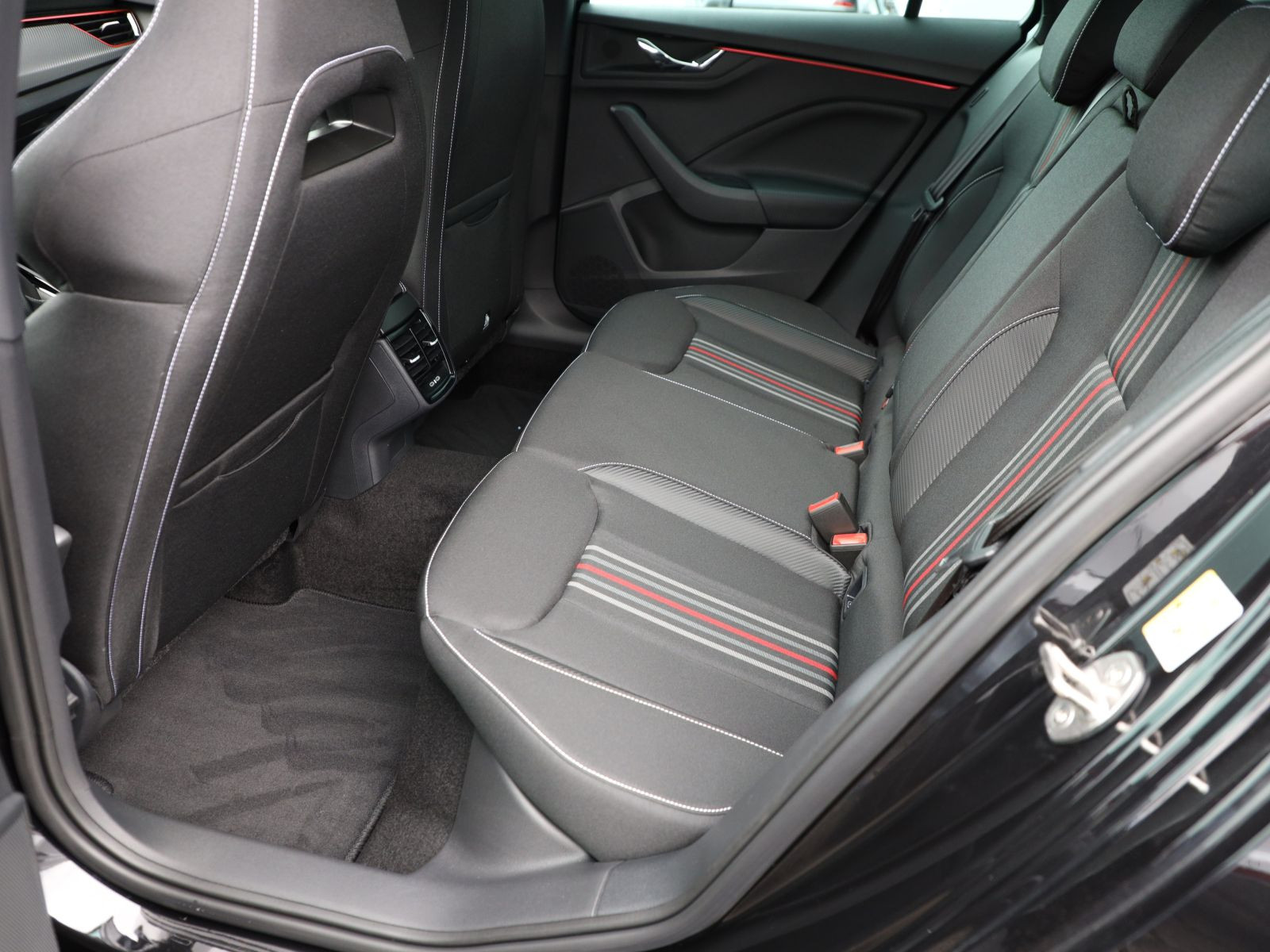 Skoda Kamiq Monte Carlo 1.5TSI Panorama ACC AHK Navi