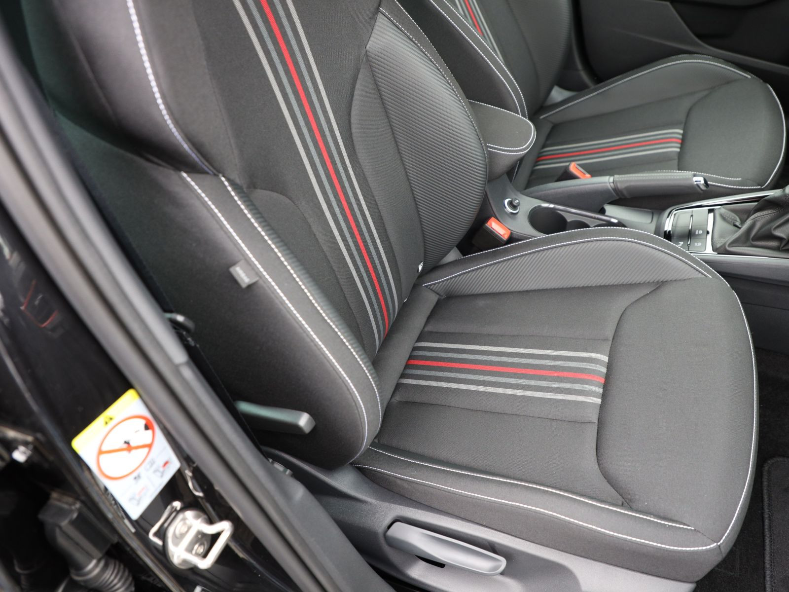Skoda Kamiq Monte Carlo 1.5TSI Panorama ACC AHK Navi