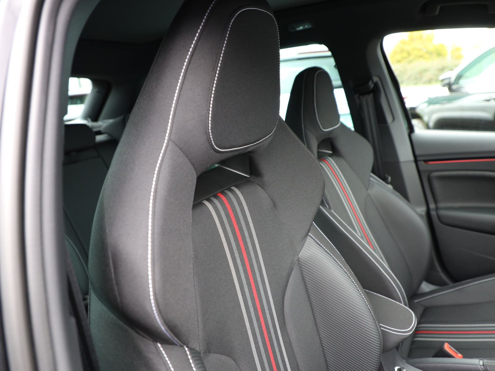 Skoda Kamiq Monte Carlo 1.5TSI Panorama ACC AHK Navi