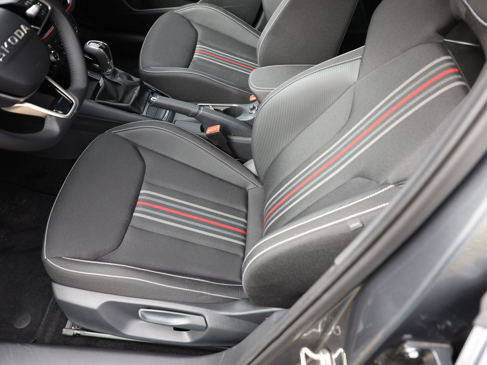 Skoda Kamiq Monte Carlo 1.5TSI Panorama ACC AHK Navi